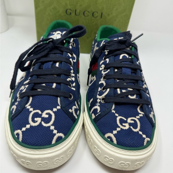 💯Authentic Gucci Canvas Printed Sneakers Size 8 plus Men - Picture 3 of 7